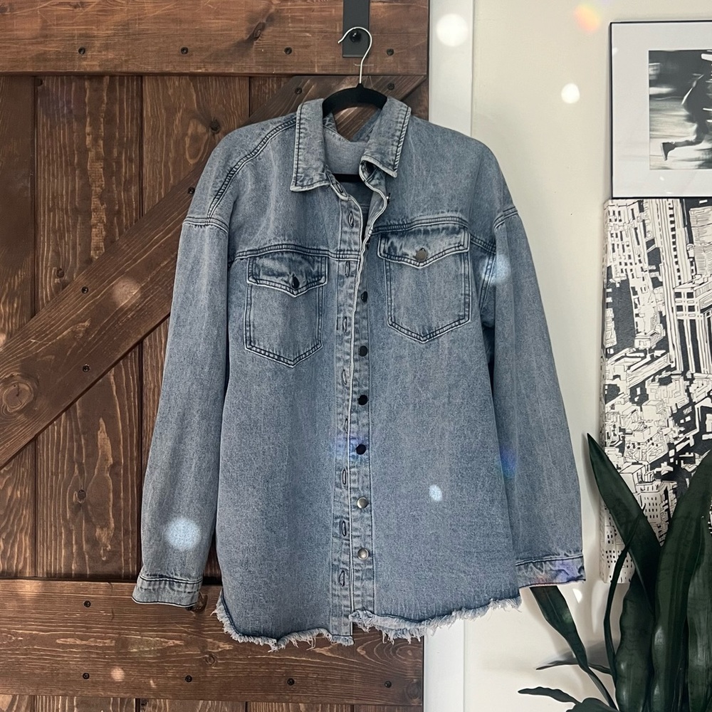 NWOT SZ XXL Raw Hem Button-up Denim Jacket